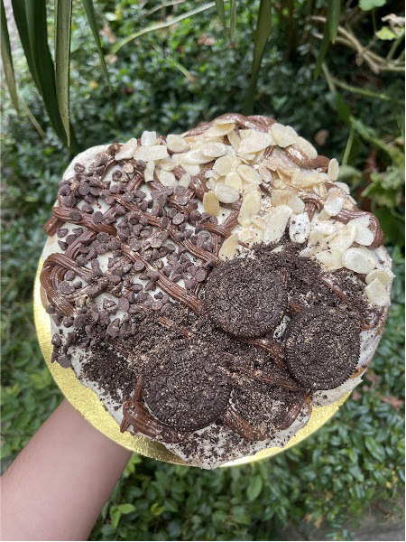 tortas_bogota_de_cumpleanos_para_hombre_mujer_decoradas_artesanales_personalizadas_a_domicilio_de_rollos_de_canela