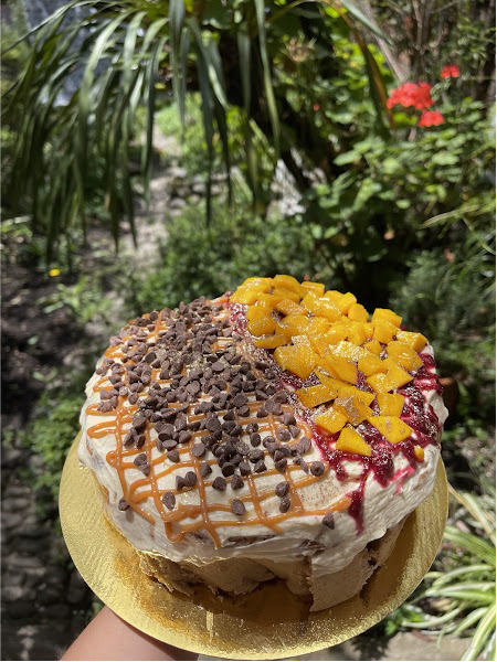 tortas_bogota_de_cumpleanos_para_hombre_mujer_decoradas_artesanales_personalizadas_a_domicilio_de_rollos_de_canela