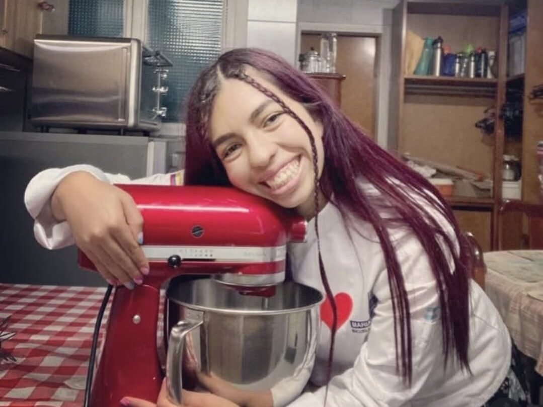 tortas_bogota_de_cumpleanos_para_hombre_mujer_decoradas_artesanales_personalizadas_a_domicilio_de_rollos_de_canela_blog