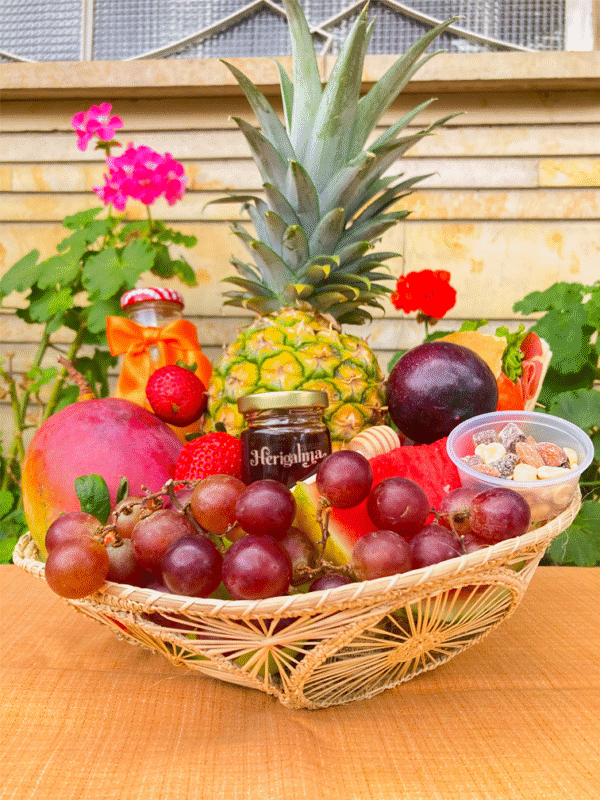 desayuno_frutas_saludable_pina_uvas_regalo_personalizado_domicilio