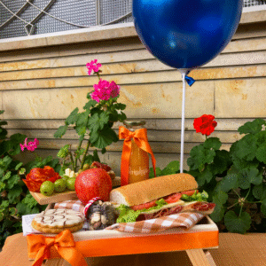 desayuno_saludable_sandwich_jamon_jugo_natural_domicilio