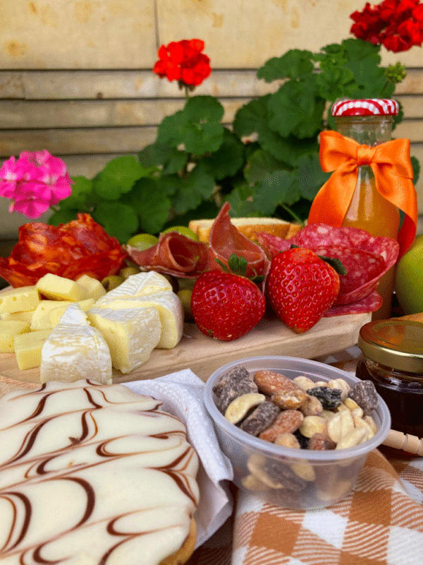 desayuno_saludable_sandwich_jamon_jugo_natural_domicilio
