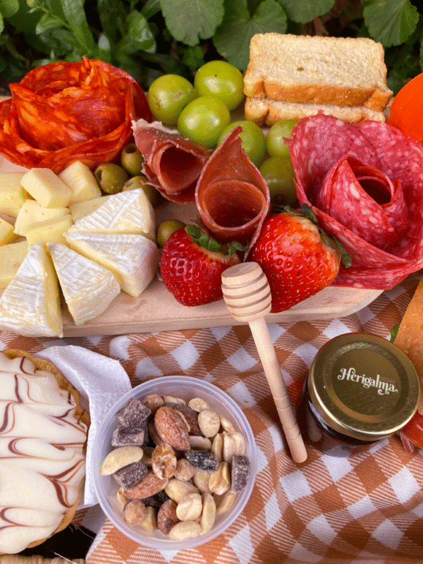 desayuno_saludable_sandwich_jamon_jugo_natural_domicilio_galleta